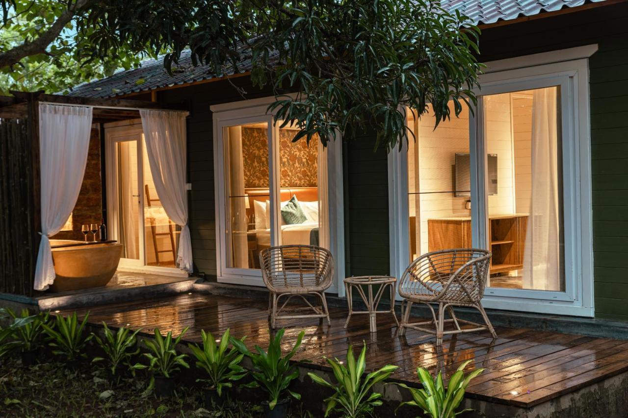 Larisa Resort Ashwem Мандрем Экстерьер фото