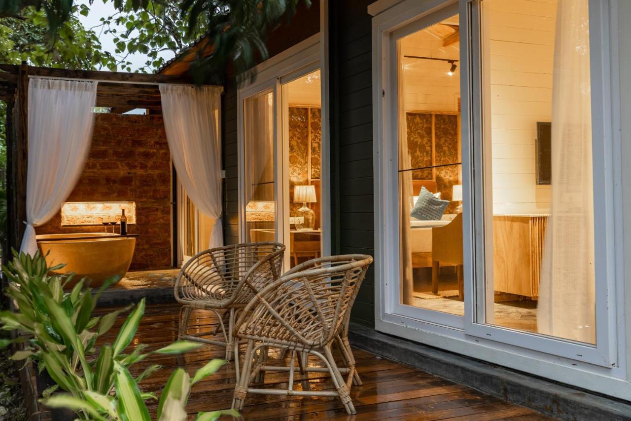 Larisa Resort Ashwem Мандрем Экстерьер фото